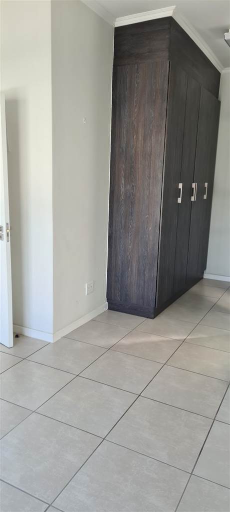 To Let 1 Bedroom Property for Rent in Greenstone Hill Gauteng