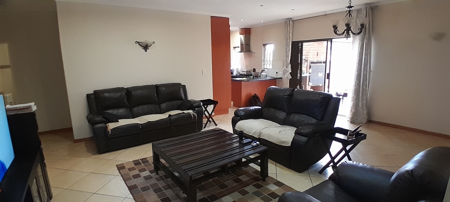 4 Bedroom Property for Sale in Denneoord Gauteng