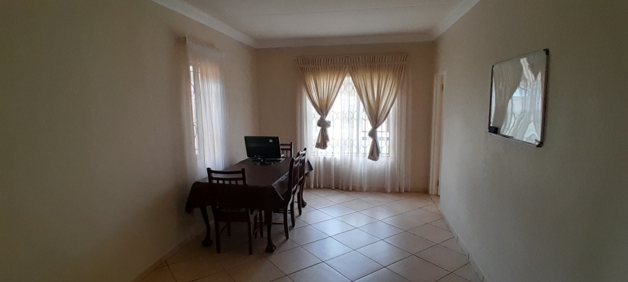 4 Bedroom Property for Sale in Denneoord Gauteng