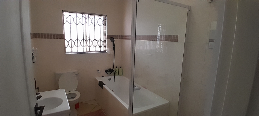 4 Bedroom Property for Sale in Denneoord Gauteng