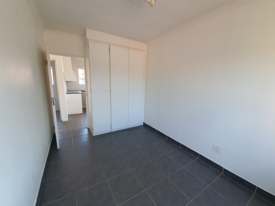 To Let 2 Bedroom Property for Rent in Die Hoewes Gauteng