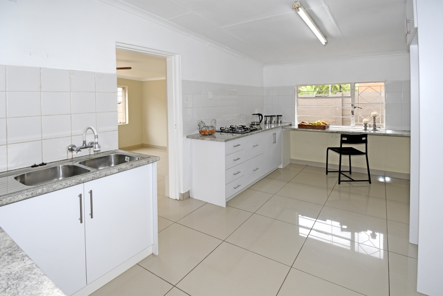 4 Bedroom Property for Sale in Fairland Gauteng