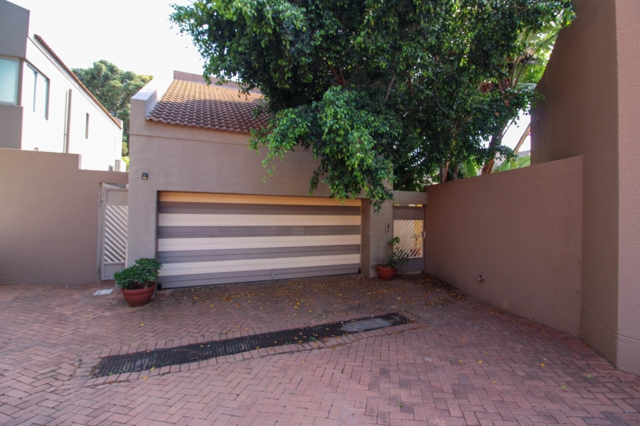 3 Bedroom Property for Sale in Bryanston Gauteng