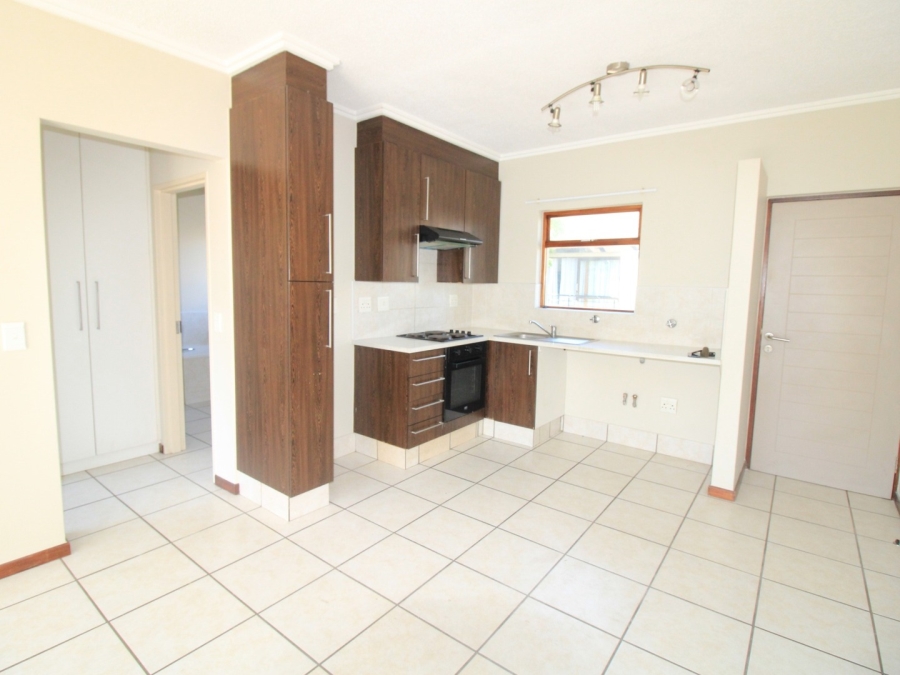 To Let 1 Bedroom Property for Rent in Lonehill Gauteng