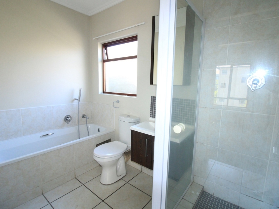 To Let 1 Bedroom Property for Rent in Lonehill Gauteng