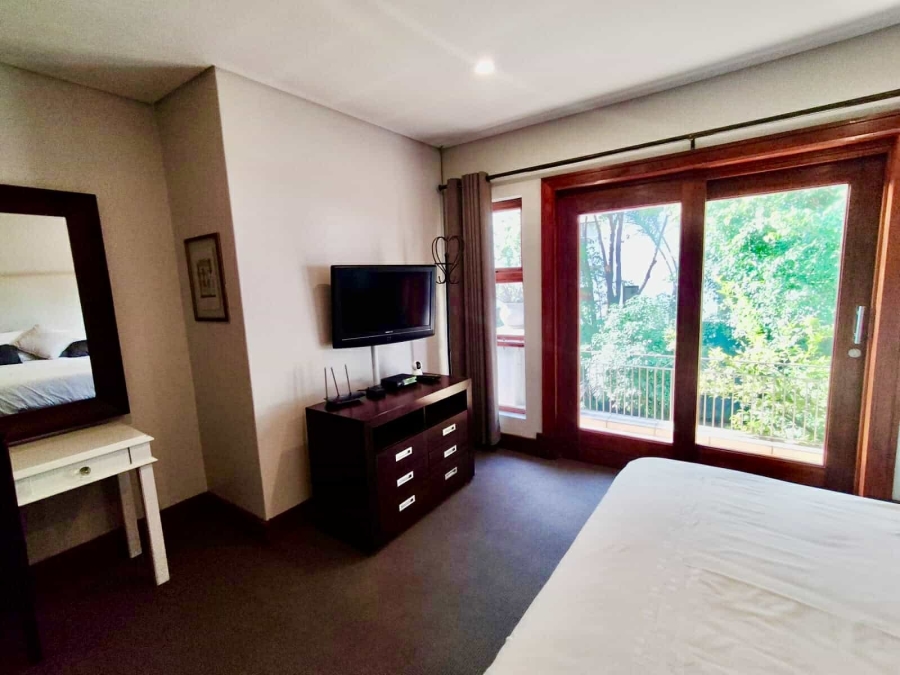 To Let 5 Bedroom Property for Rent in Woodmead Gauteng