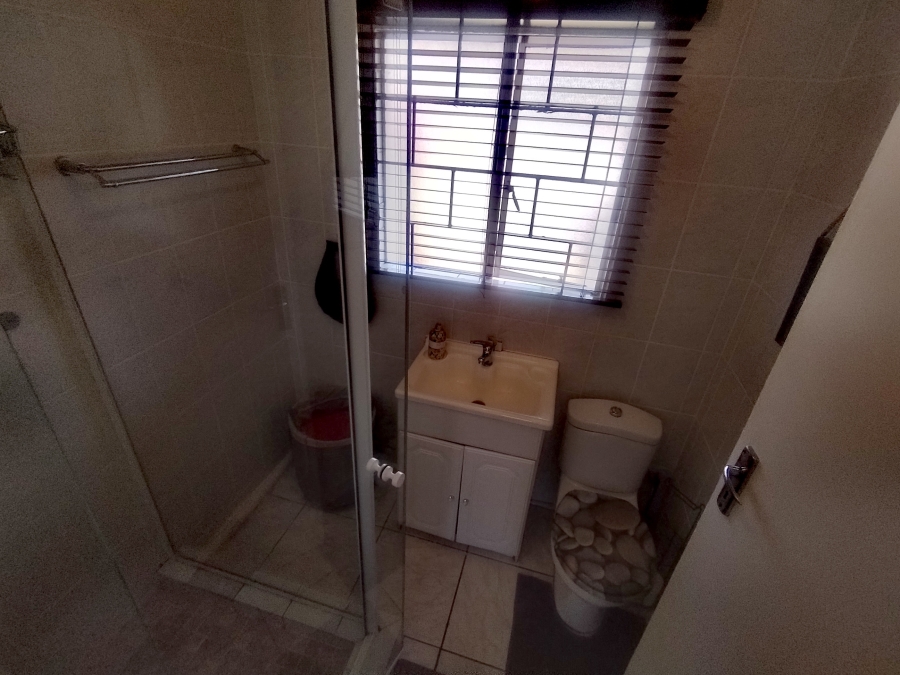 2 Bedroom Property for Sale in Eden Glen Gauteng