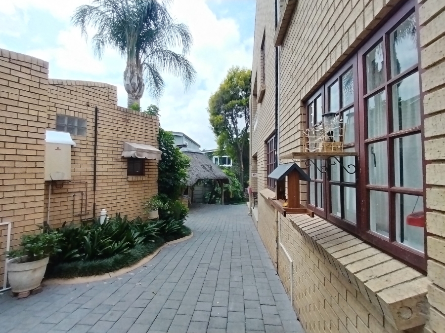 To Let 1 Bedroom Property for Rent in Hurlpark Gauteng