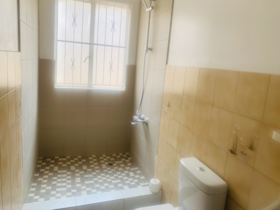 8 Bedroom Property for Sale in Observatory Gauteng