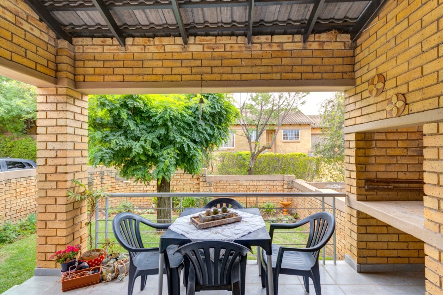 3 Bedroom Property for Sale in Olivedale Gauteng