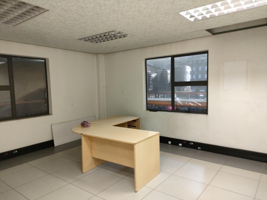 To Let commercial Property for Rent in North Riding Gauteng