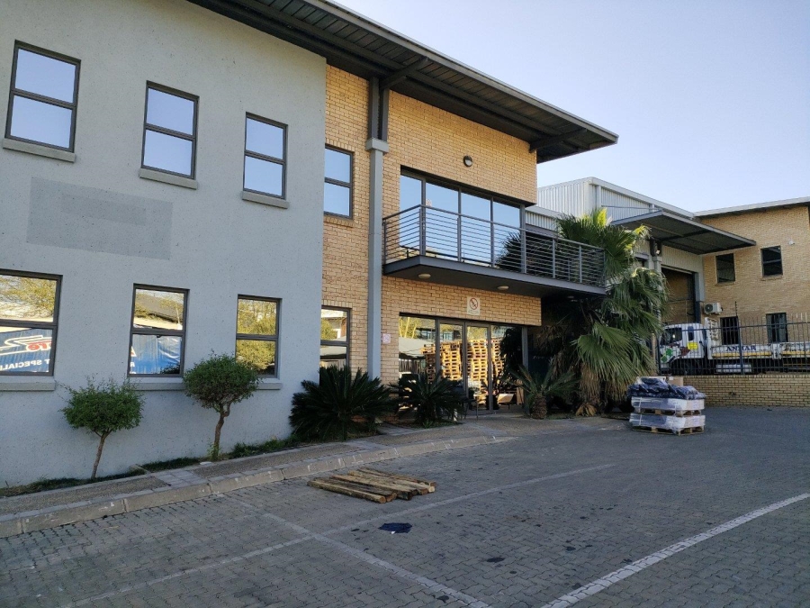 To Let commercial Property for Rent in North Riding Gauteng