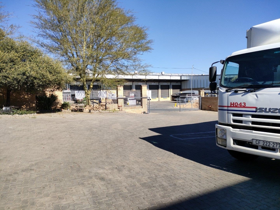 To Let commercial Property for Rent in North Riding Gauteng