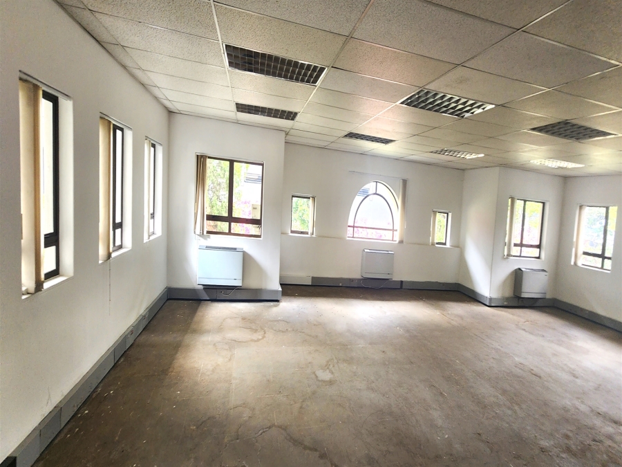 To Let commercial Property for Rent in Hyde Park Gauteng