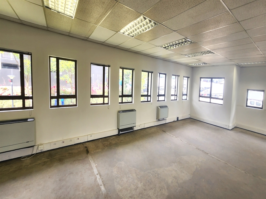 To Let commercial Property for Rent in Hyde Park Gauteng