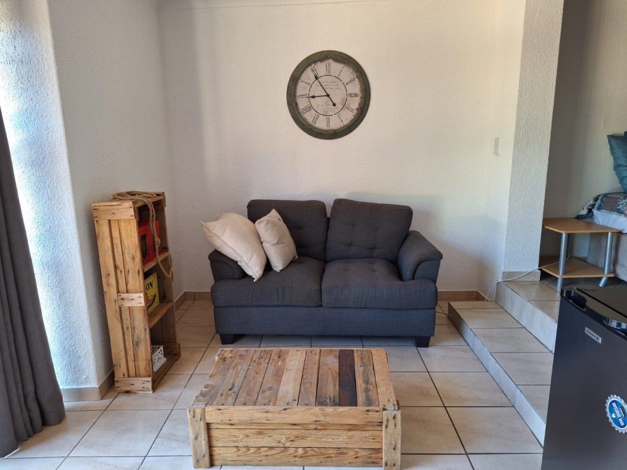 To Let 1 Bedroom Property for Rent in Poortview Gauteng