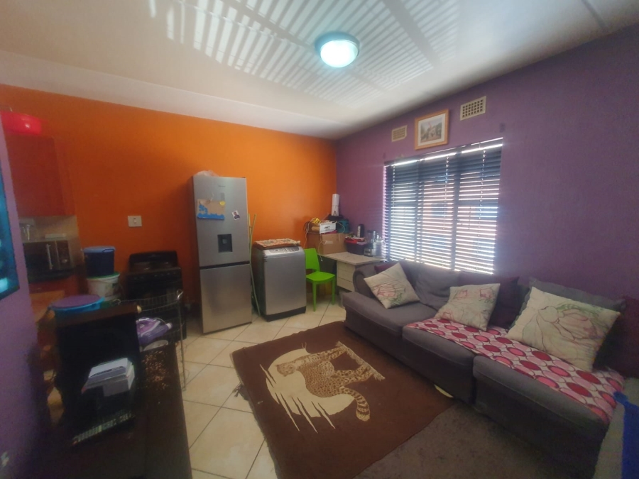 2 Bedroom Property for Sale in Diepkloof Gauteng