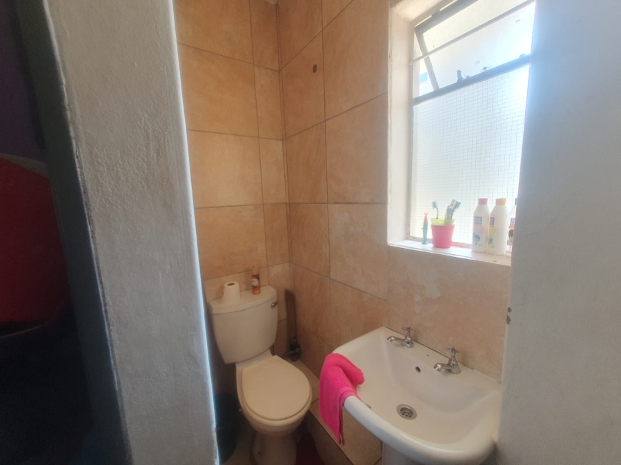 2 Bedroom Property for Sale in Diepkloof Gauteng