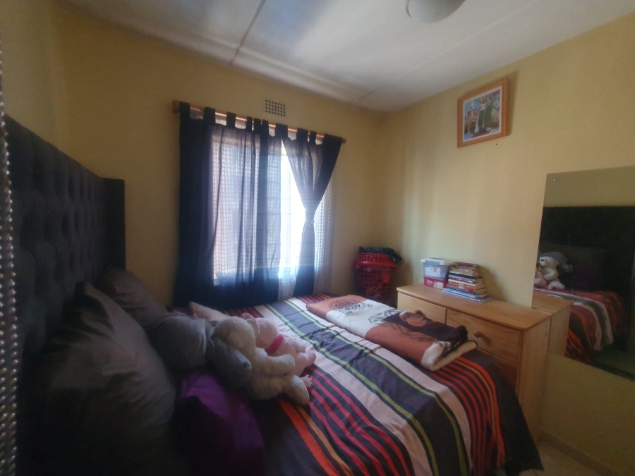 2 Bedroom Property for Sale in Diepkloof Gauteng