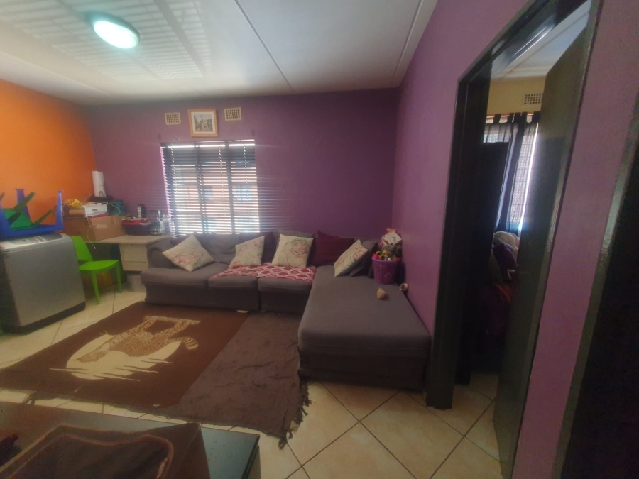 2 Bedroom Property for Sale in Diepkloof Gauteng