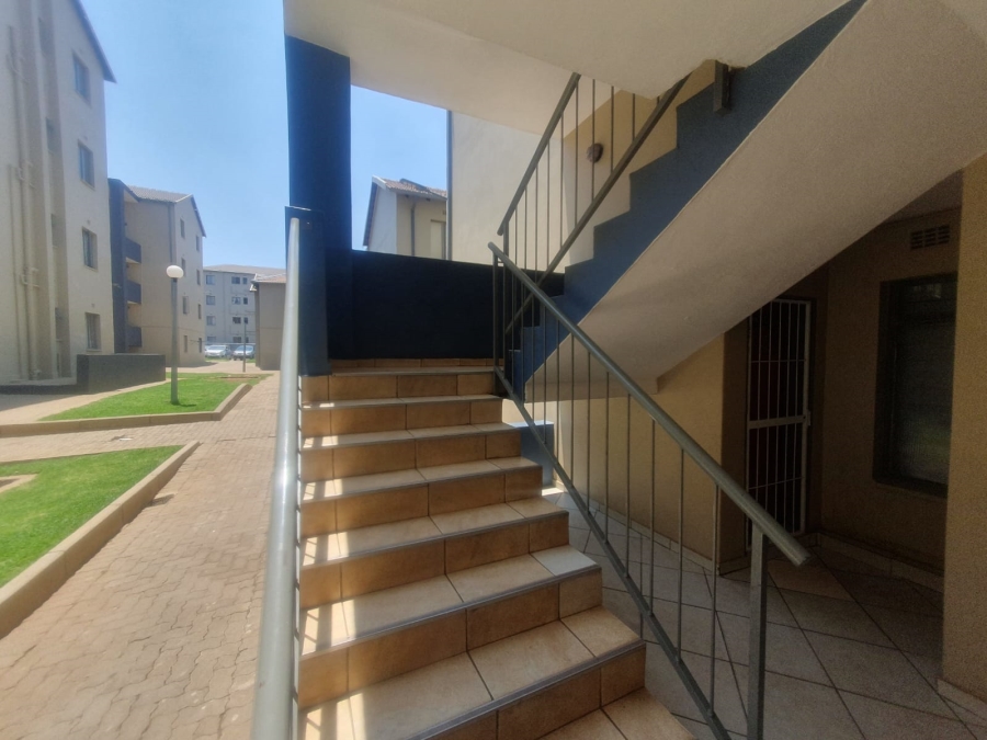 2 Bedroom Property for Sale in Diepkloof Gauteng