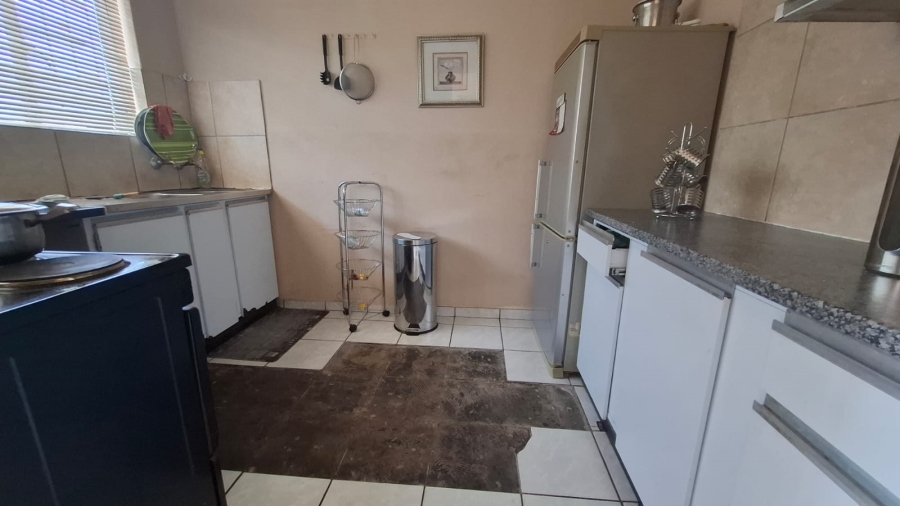 2 Bedroom Property for Sale in Three Rivers Gauteng