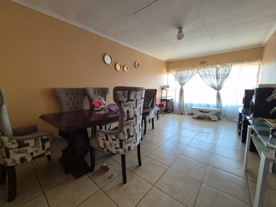 2 Bedroom Property for Sale in Three Rivers Gauteng