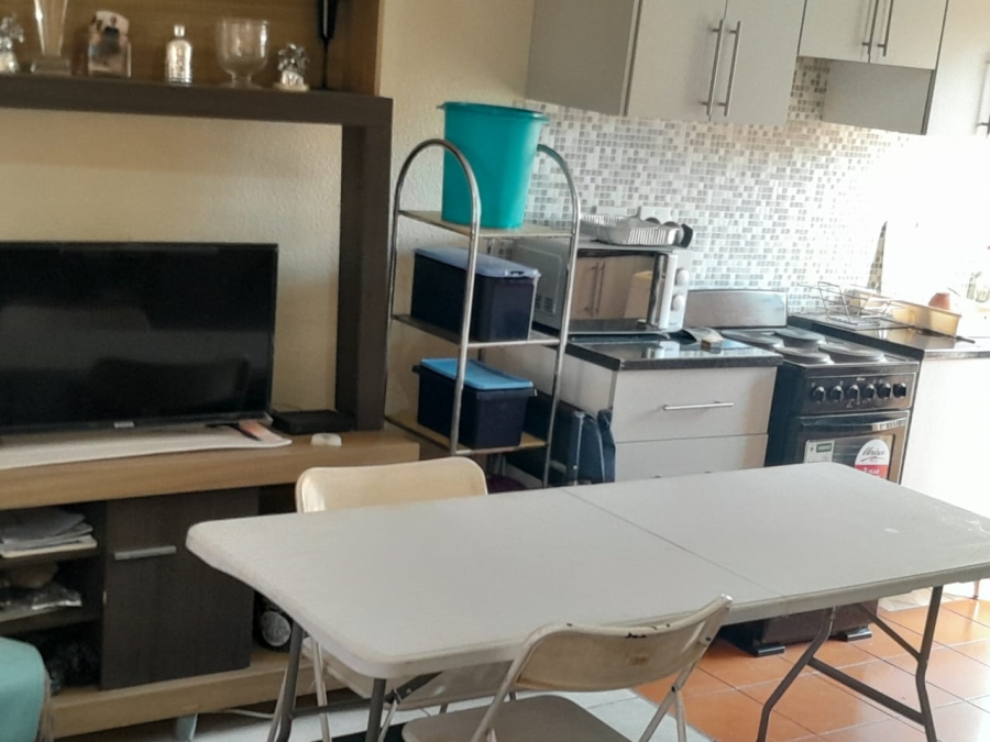 2 Bedroom Property for Sale in Rembrandt Park Gauteng