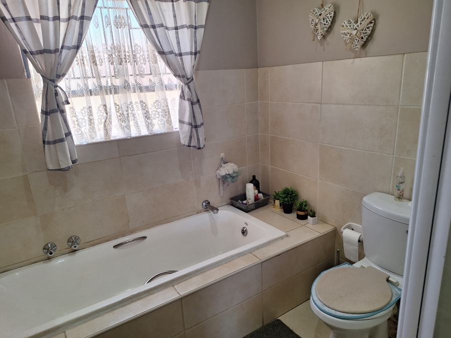 2 Bedroom Property for Sale in Riversdale Gauteng