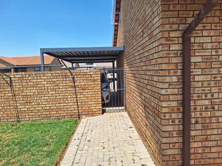 2 Bedroom Property for Sale in Riversdale Gauteng