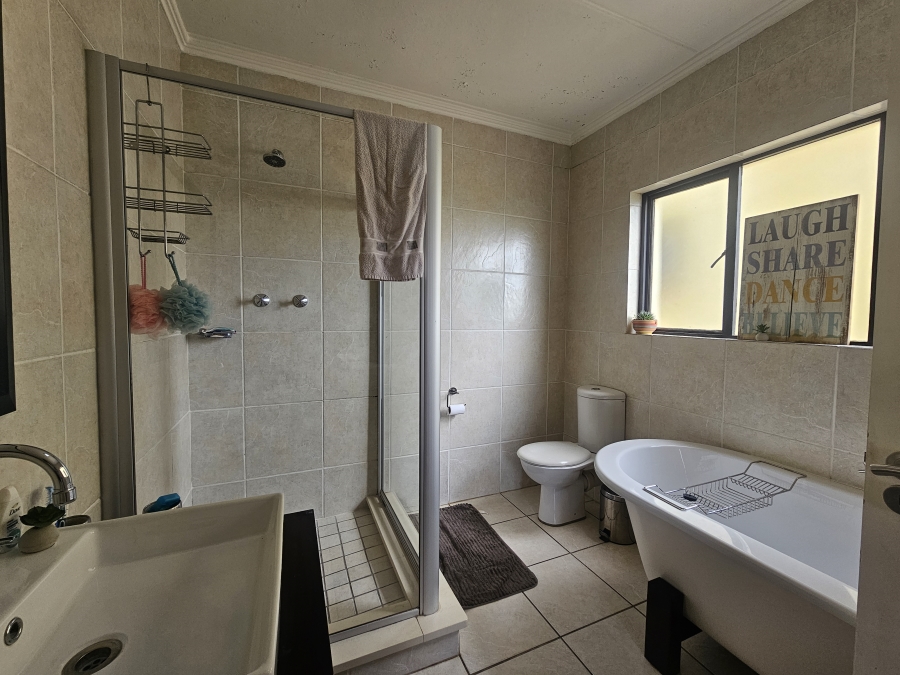 2 Bedroom Property for Sale in Paulshof Gauteng