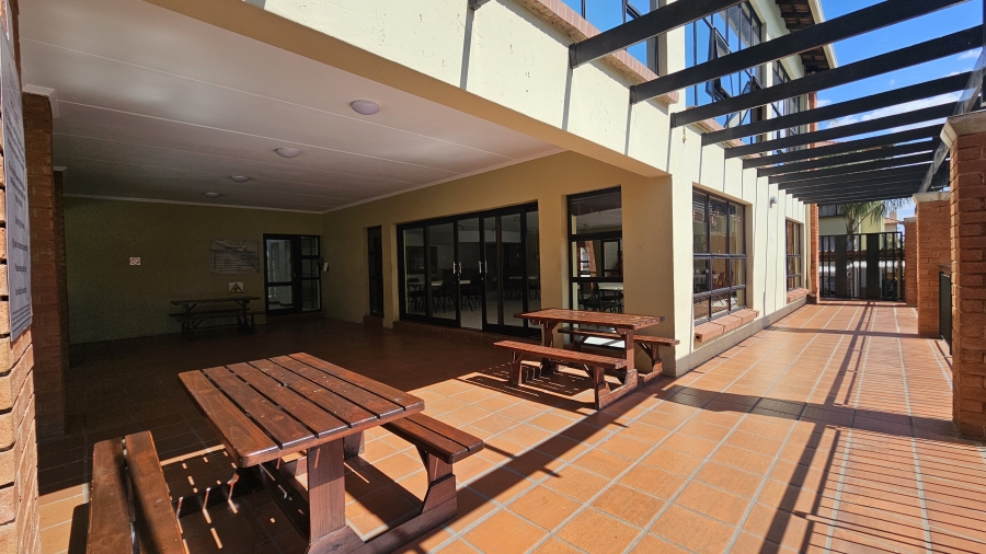 2 Bedroom Property for Sale in Paulshof Gauteng