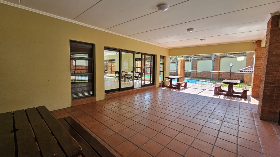 2 Bedroom Property for Sale in Paulshof Gauteng