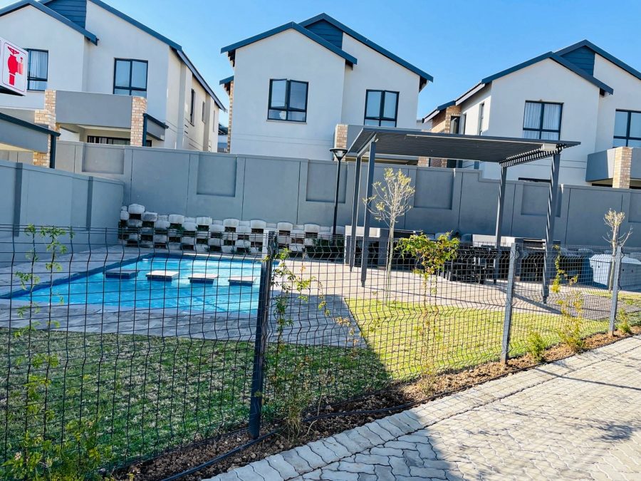 To Let 4 Bedroom Property for Rent in Craigavon Gauteng