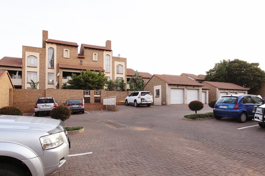 To Let 2 Bedroom Property for Rent in Olympus AH Gauteng