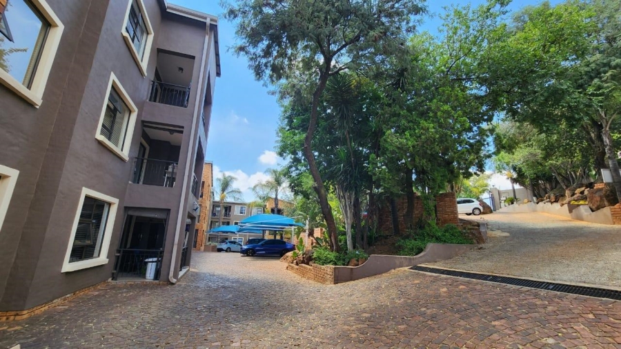 2 Bedroom Property for Sale in Mulbarton Gauteng