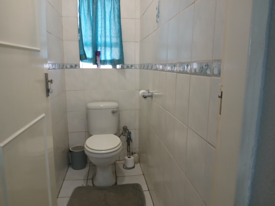 4 Bedroom Property for Sale in Edenvale Central Gauteng