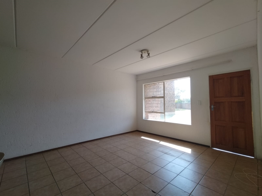 To Let 2 Bedroom Property for Rent in Arundo Estate Gauteng