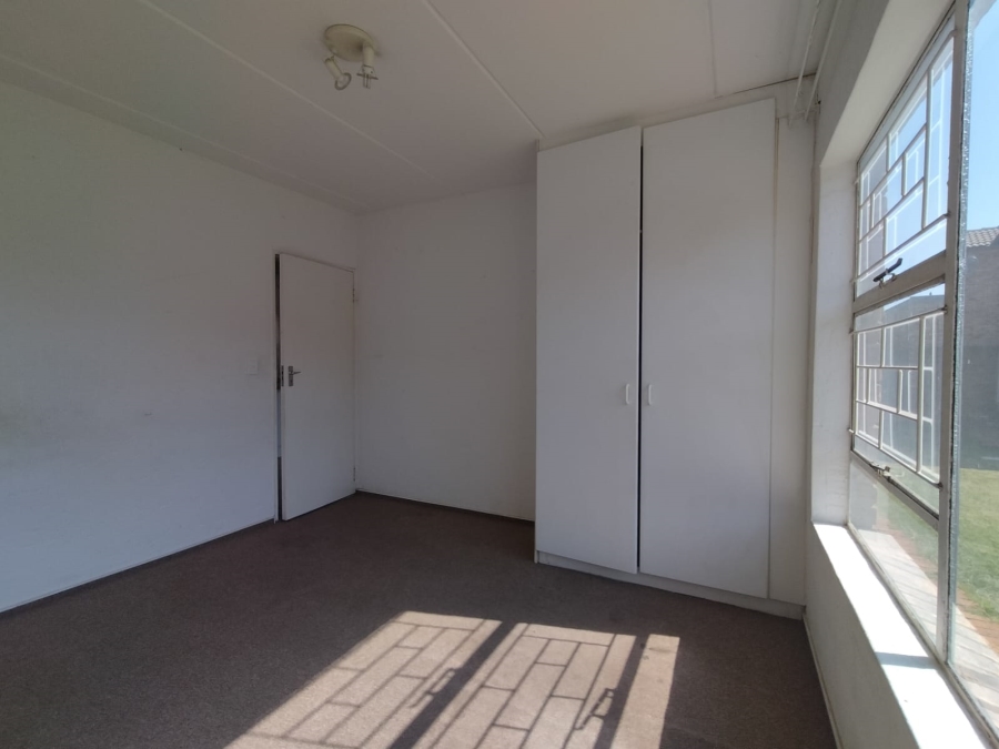 To Let 2 Bedroom Property for Rent in Arundo Estate Gauteng