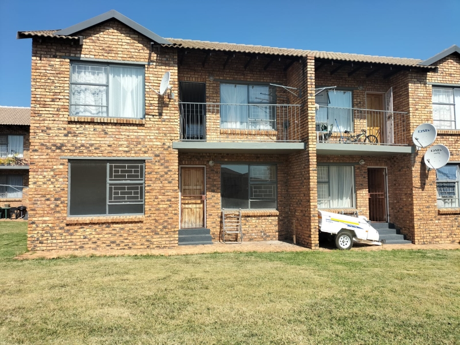 To Let 2 Bedroom Property for Rent in Arundo Estate Gauteng