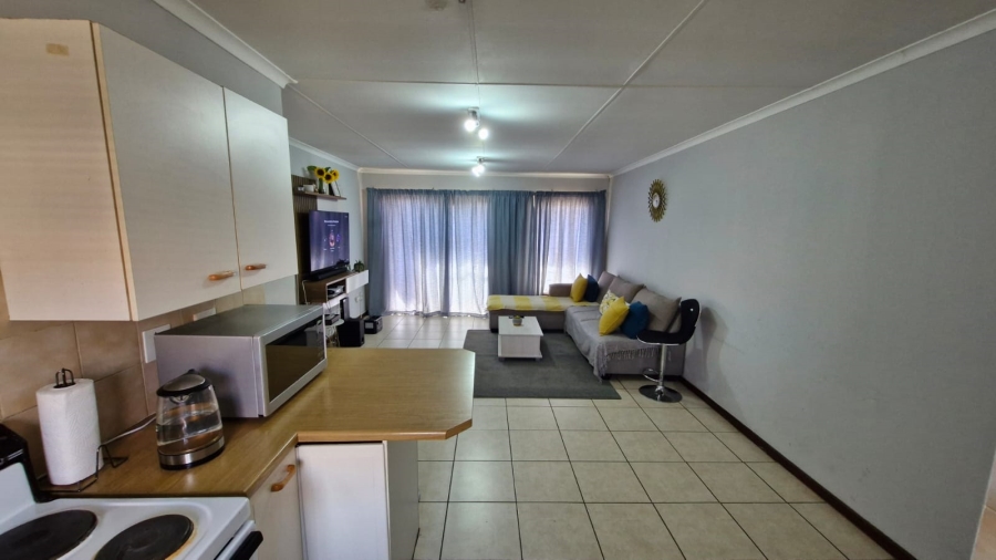 2 Bedroom Property for Sale in Willow Park Manor Gauteng