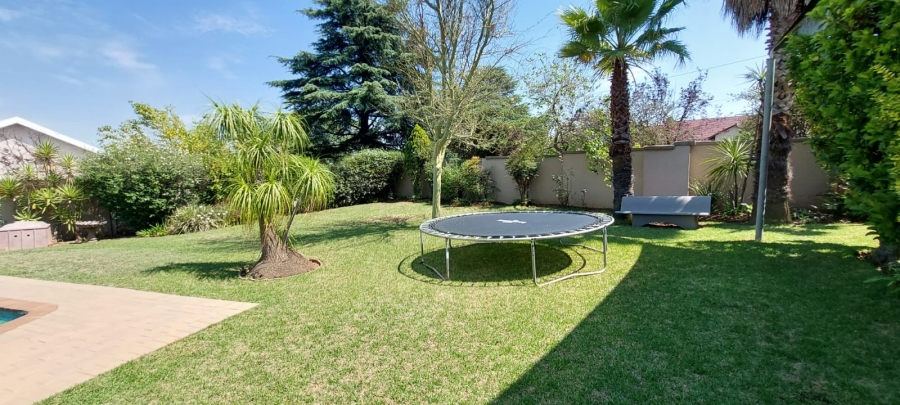 3 Bedroom Property for Sale in Breaunanda Gauteng