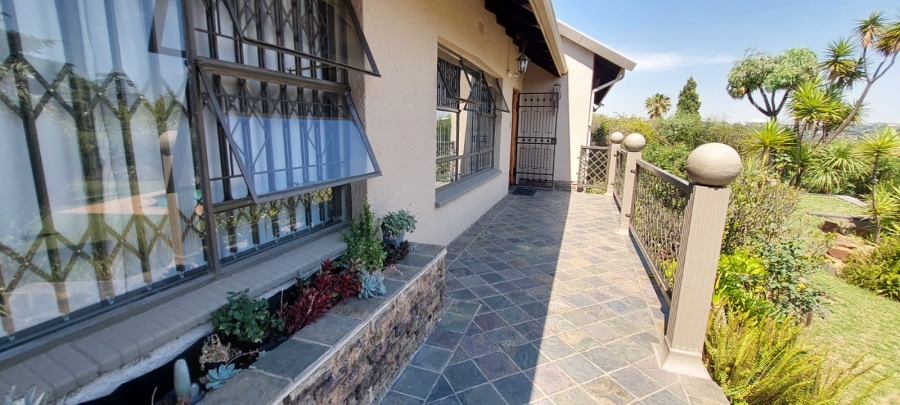 3 Bedroom Property for Sale in Breaunanda Gauteng