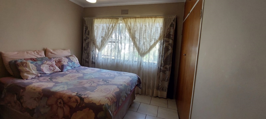 3 Bedroom Property for Sale in Breaunanda Gauteng