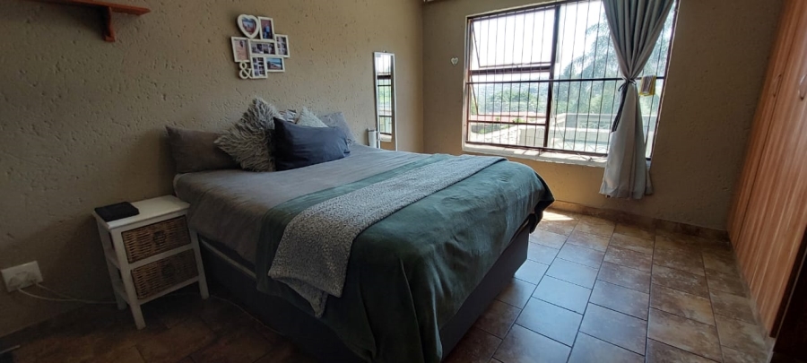 4 Bedroom Property for Sale in Roodekrans Gauteng