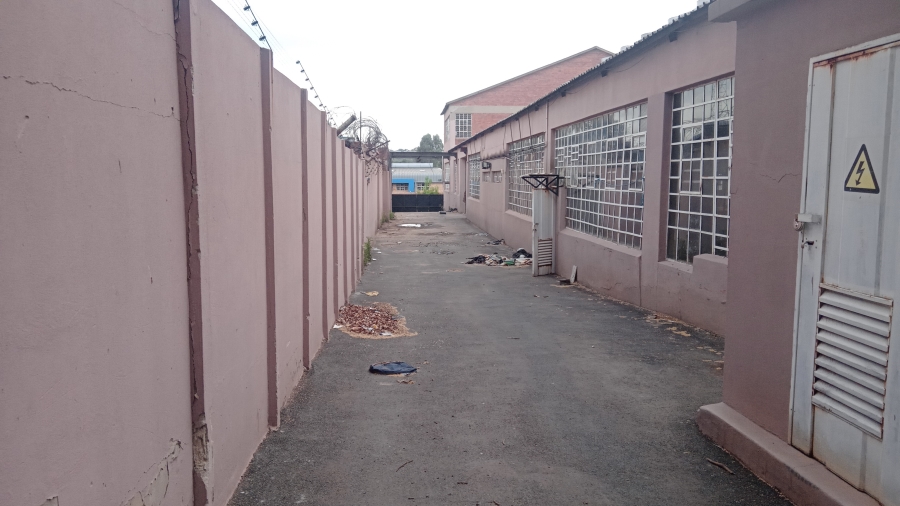 To Let commercial Property for Rent in Booysens Reserve Gauteng