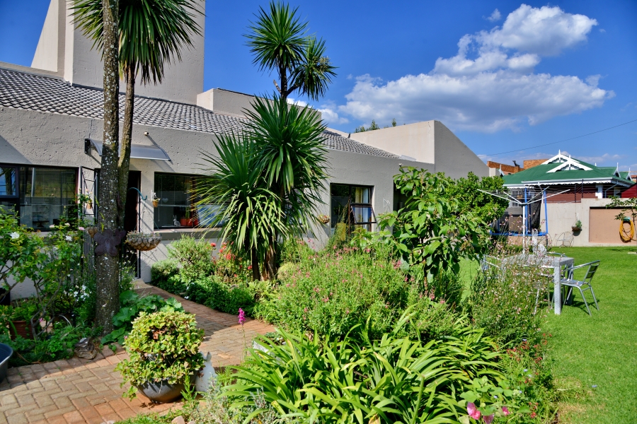 4 Bedroom Property for Sale in Noordheuwel Gauteng