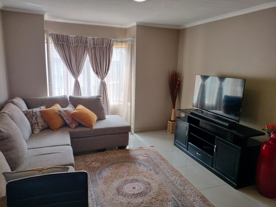 2 Bedroom Property for Sale in Montana Gauteng