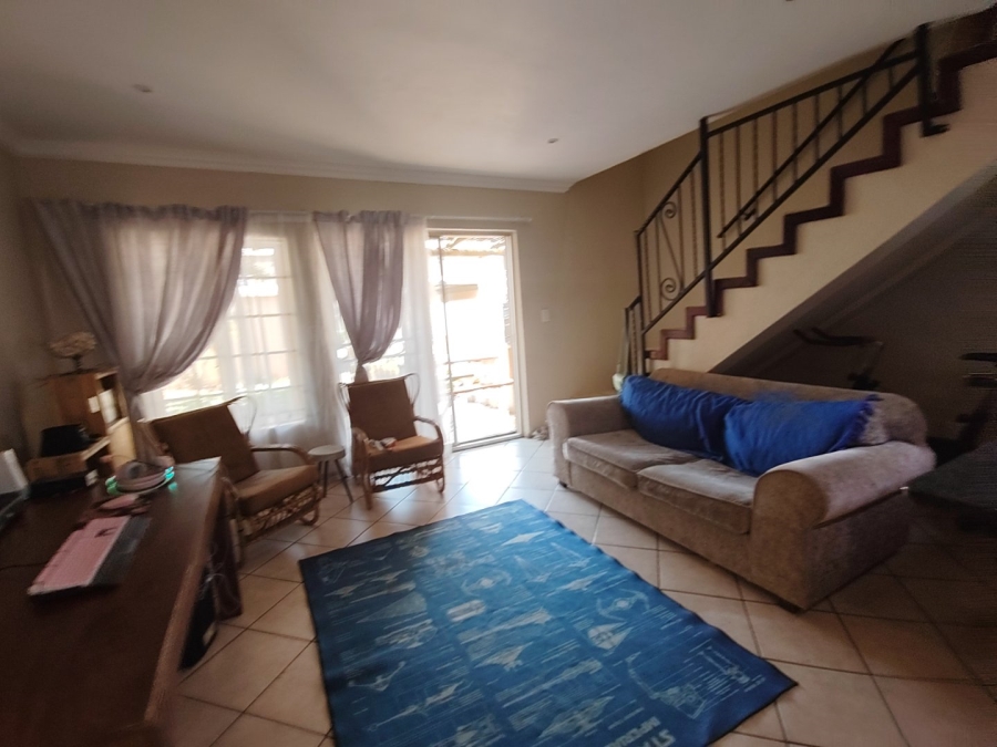 2 Bedroom Property for Sale in Annlin Gauteng