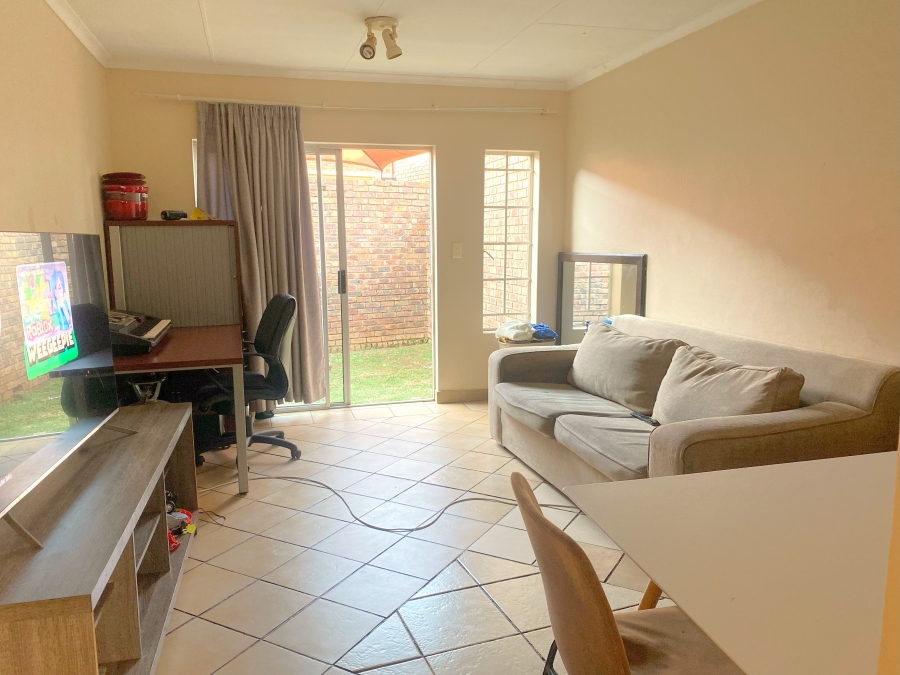 2 Bedroom Property for Sale in Highveld Gauteng